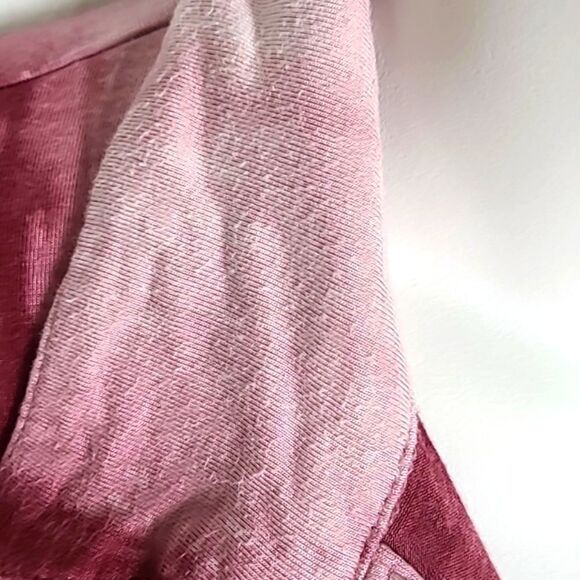 Rae Mode Pink & Maroon Tie-dye Pullover Top, Short Sleeves, Size Medium - Picture 9 of 9